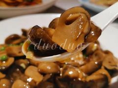 清炒草菇-和记小菜(大宁店)