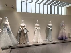 -南京宝娜嫁衣婚纱礼服馆(中央路店)