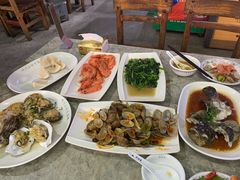 -四川小胡子海鲜(丁村万人海鲜广场店)