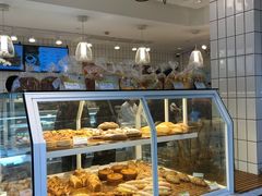 面包甜点陈列柜-老大昌(淮海中路店)
