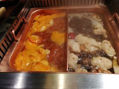 -老牌坊云南鱼豆花火锅(嵩山店)