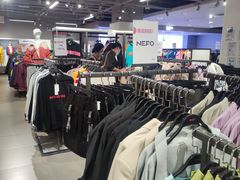 -唯品会(北京国瑞城店)