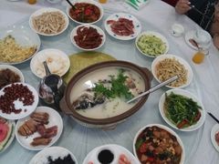 -天乐农家鱼头王(天目湖店)