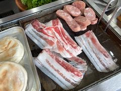 -牛信亭韩国料理·炭火烤肉(紫藤路店)