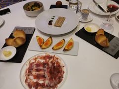 -AZUR聚(香格里拉饭店)