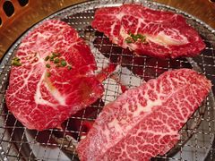 -山川小町·极番烧肉(新地假日广场店)