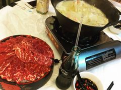 -鲜入围煮花胶鸡海鲜火锅