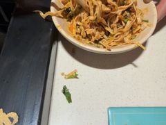 -老牌坊云南鱼豆花火锅(哈西万达店)