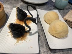 黑天鹅榴莲酥-悦秀·高级粤菜