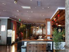 -八府香鸭·啫啫煲(华山路店)