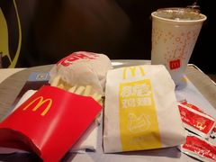 -麦当劳(海岸城店)