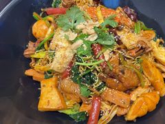-醉人椒麻辣香锅(王府井喜悦店)
