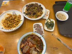 -京穆兰兰州牛肉面·清真(中川机场店)