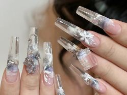 -安吉拉·纤纤玉指美甲美睫创意中心