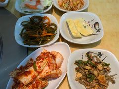 -牛信亭韩国料理·炭火烤肉(紫藤路店)