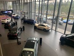 -贵州贵星奔驰4S店(观山湖店)