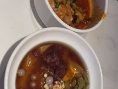 -渝是乎酸菜鱼(龙旗购物中心店)