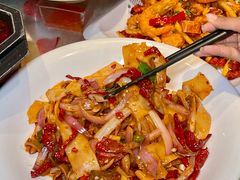 -巴特餐饮6加1音乐餐吧·新疆菜