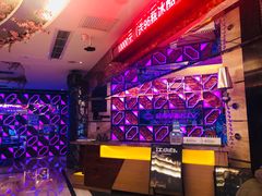 -蓝尊量贩(黄河路店)