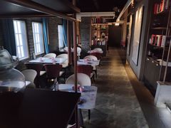 靠窗位-桂二老坛酸菜鱼(三街两巷店)