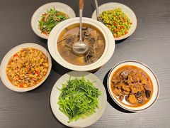 -悦芽照护月嫂+育儿嫂(杭州店)
