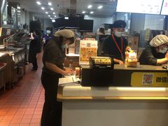 -麦当劳(南京路2店)