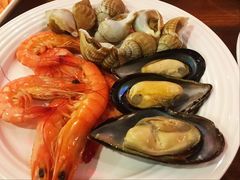 -四海一家自助餐(益田假日广场店)