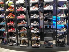 -李宁(大宁国际旗舰店)