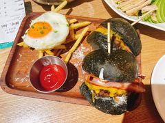 -HELLO 27 意面·沙拉·帕尼尼