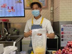 -每日新鲜水果吧(芮欧百货店)