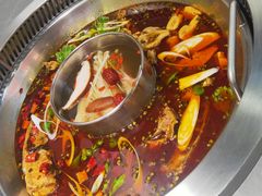 美蛙鱼头红汤锅底-味仙疯美蛙鱼头(清扬路总店)