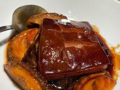 鲍鱼红烧肉-荣轩(新荣记环球金融中心店)