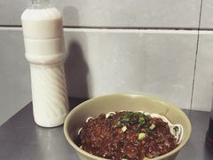 豆浆-老上海食惠裡小籠包生煎包