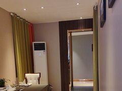 -香山湖渔家大院