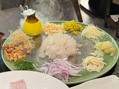 -得意咚瓜·顺德鱼生·冬瓜火锅(深圳首店)