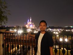 -WOLFGANG PUCK KITCHEN & BAR(迪士尼小镇店)
