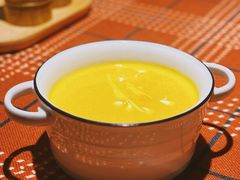 奶油南瓜汤-Primo·丽莫意大利窑烤披萨