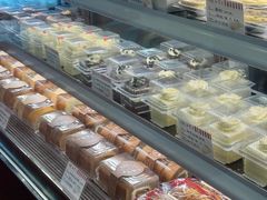 -红宝石·鲜奶小方·海派西点房(南丹店)