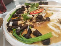 鲜百合蒸鸡枞菇-渔旺喜宴(银座店)