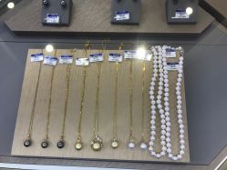 -威德钻石-克拉钻大本营(南京东路店)