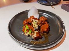 红酒泡沫牛仔粒-荟廷·晶萃(陆家嘴尚悦湾店)