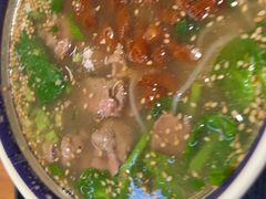 -云阿蛮云南生烫牛肉米线(奉贤路店)