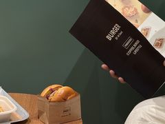 -M Stand(南京新街口金鹰店)