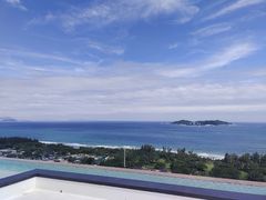 -瑰丽酒店·海吧·天际下午茶·现场DJ·天台酒吧