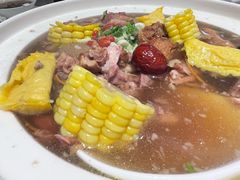 -江城小馆陕南妈妈菜·全球旅行餐厅(钟楼店)
