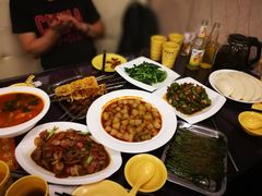 -牧场烧烤餐饮广场