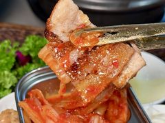 -围炉肉舍•炭烤活鳗•丹东海鲜烤肉(步行街店)