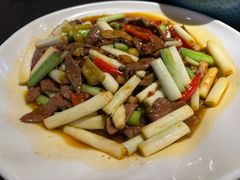 -万重锦·人文川菜馆(骡马市店)