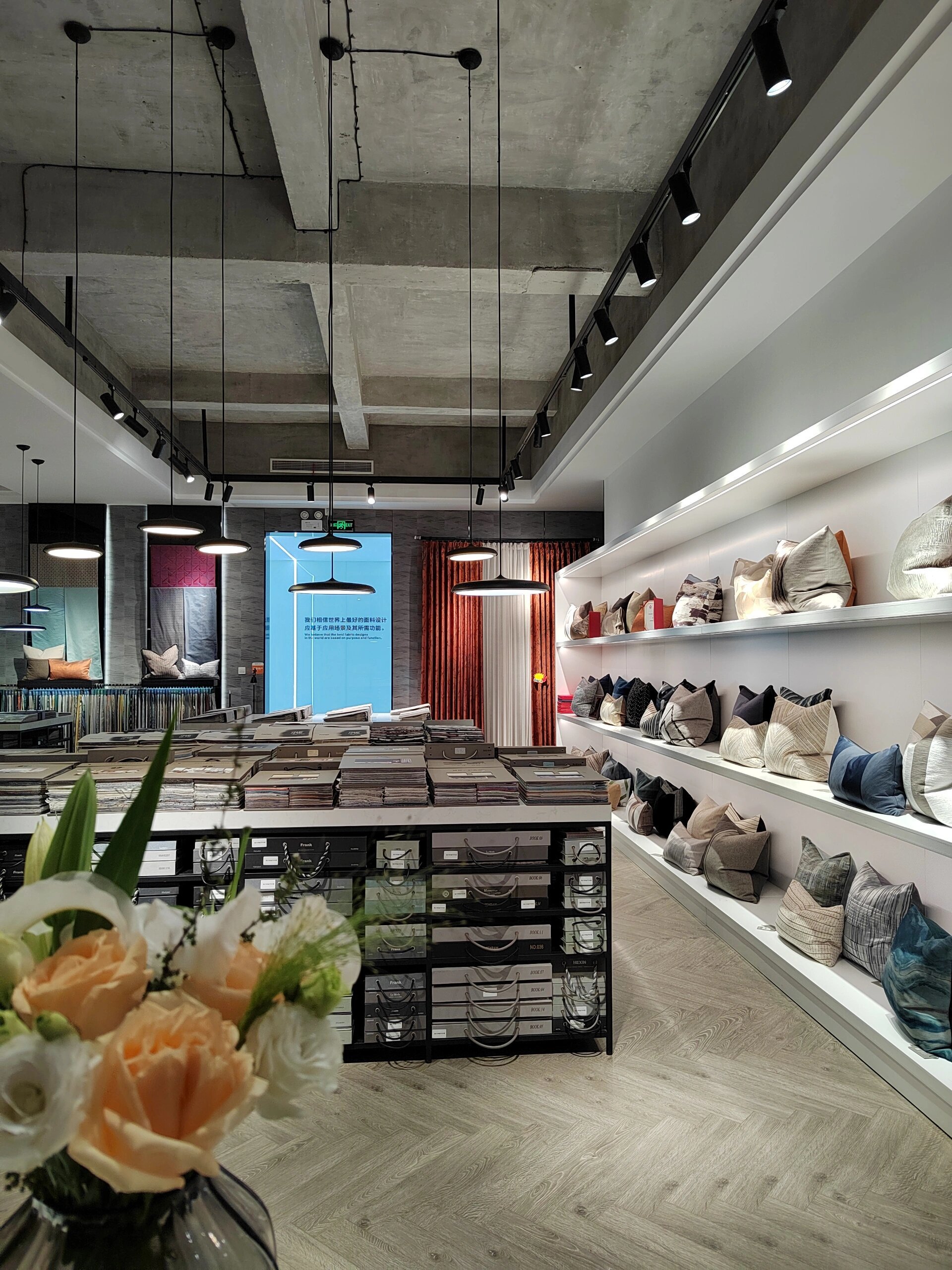 在上海,年轻人和设计师都爱逛的软装工厂店