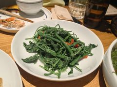 清炒豌豆尖-一坐一忘云南菜(北京skp店)